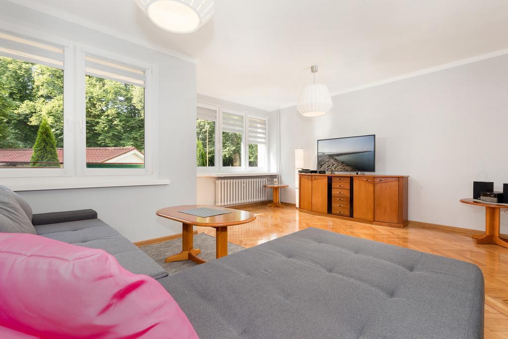 Spokojny Apartament Przy Parku Chopina By Noclegi Renters シフィノウイシチェ エクステリア 写真
