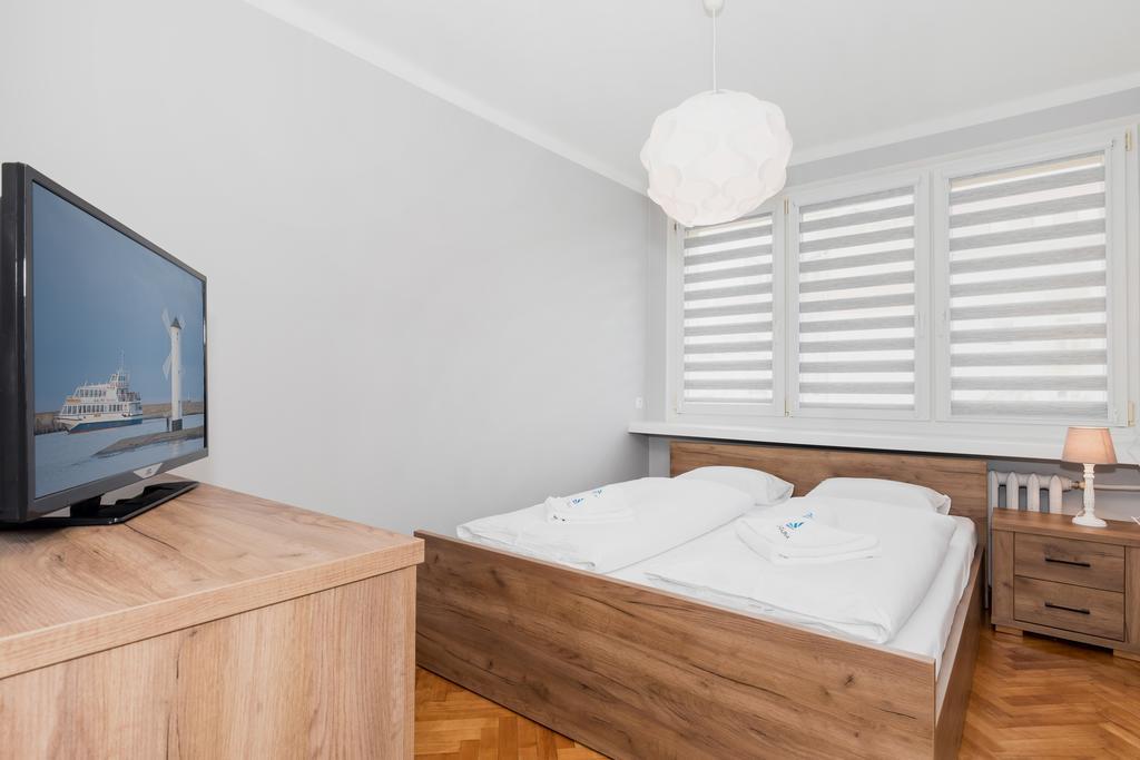 Spokojny Apartament Przy Parku Chopina By Noclegi Renters シフィノウイシチェ エクステリア 写真