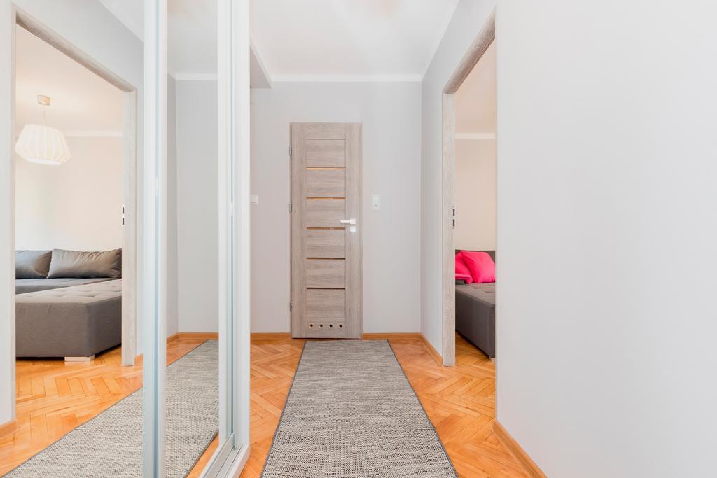 Spokojny Apartament Przy Parku Chopina By Noclegi Renters シフィノウイシチェ エクステリア 写真